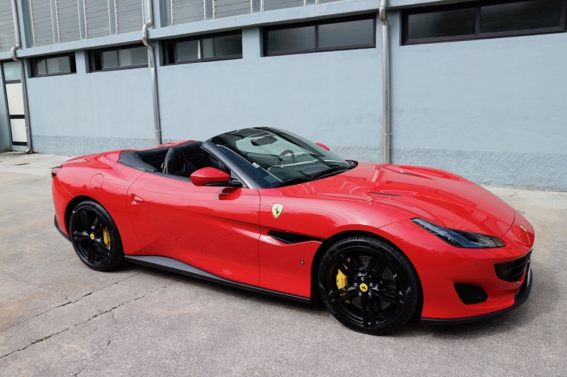 noleggio auto lusso ferrari portofino