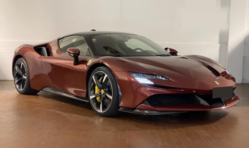noleggio auto lusso ferrari sf90 stradale