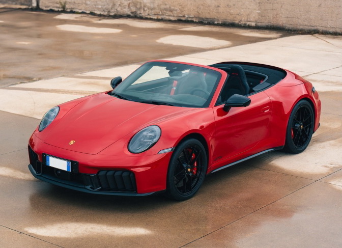 noleggio auto lusso porsche 911 gts cabrio